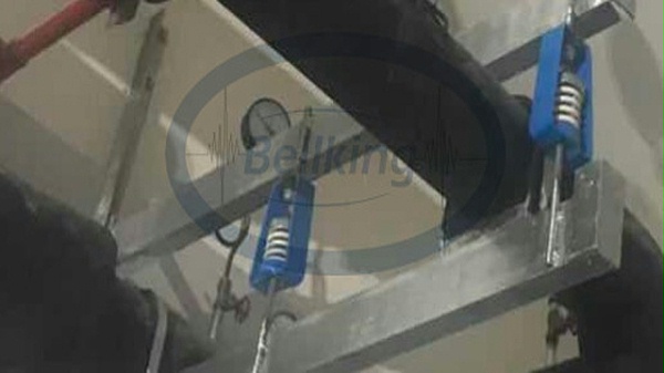 空调机组减振降噪施工现场3