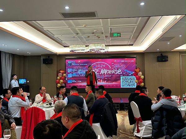 e8141db03ca7e1946bf1bcd26501ea2