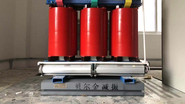 变压器噪音大的原因