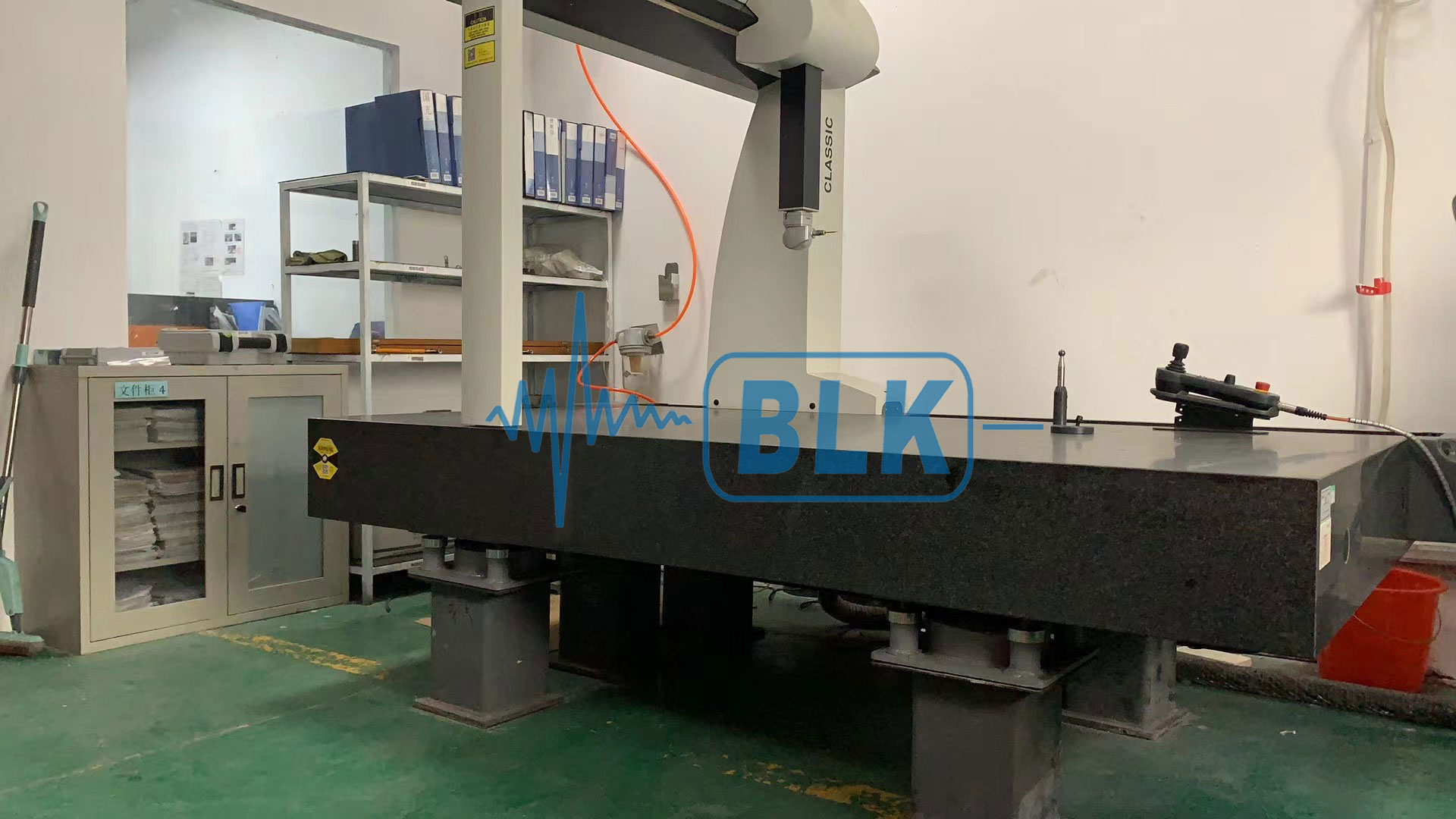 半导体行业减震器如何选择？